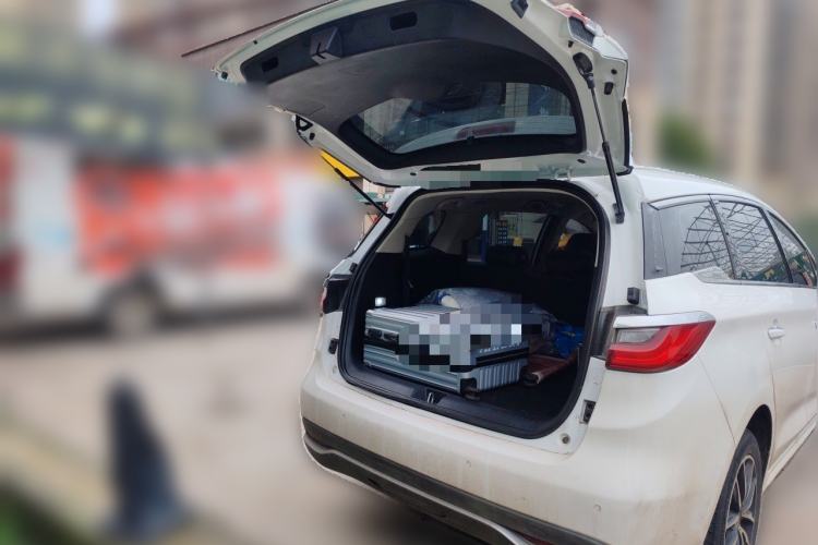 Used BYD Song MAX 2017 1.5T Automatic Smart Connect Elite 7-Seater Trunk