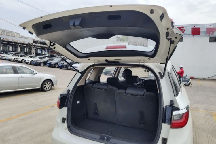 Used BYD Song MAX 2017 1.5T Automatic Smart Connect Elite 7-Seater Trunk