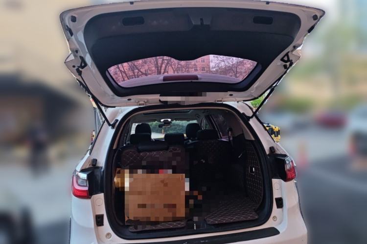 Used BYD Song MAX 2017 1.5T Automatic Smart Connect Elite 7-Seater Trunk