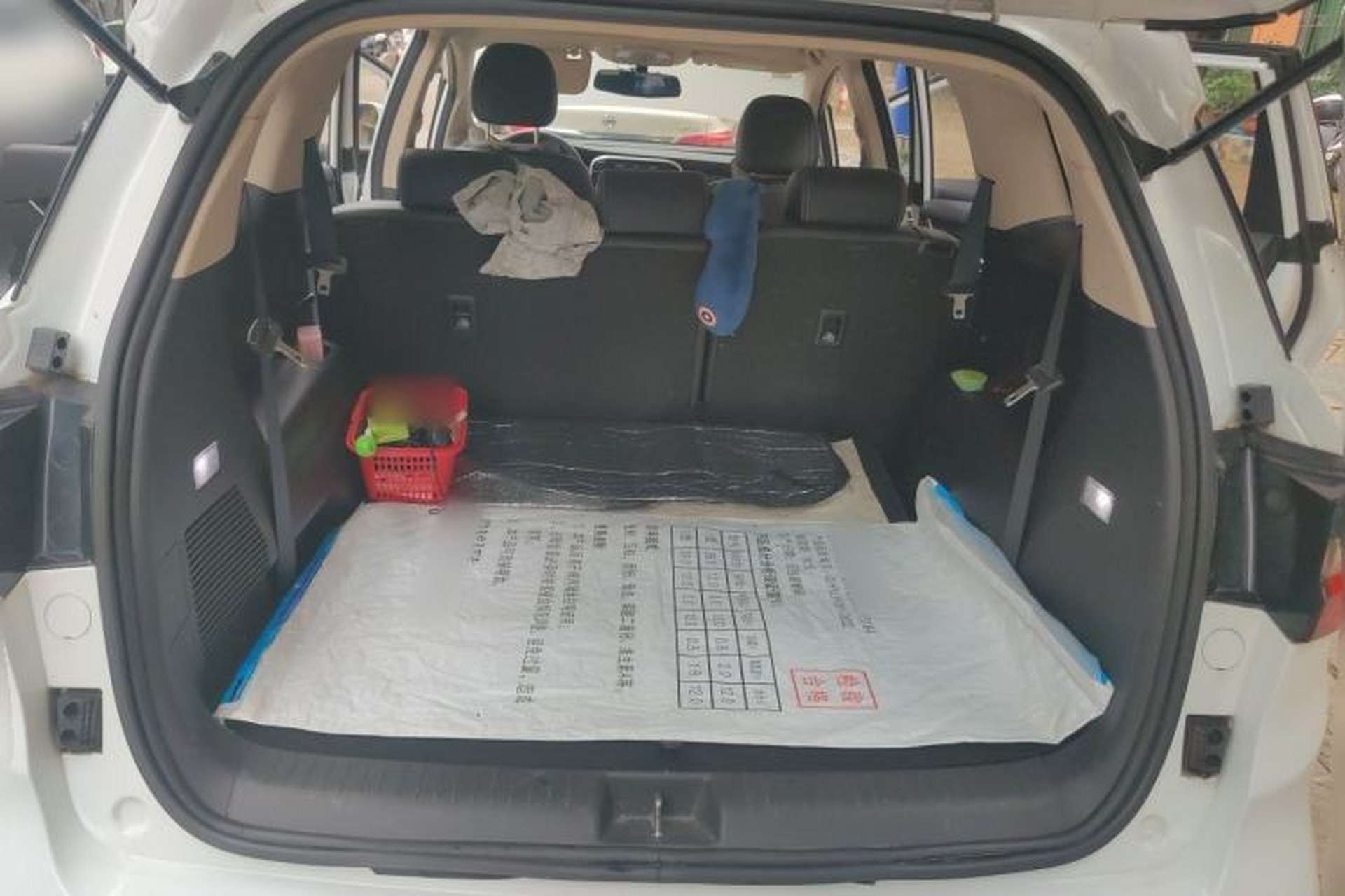 Used BYD Song MAX 2017 1.5T Automatic Smart Connect Elite 7-Seater Trunk