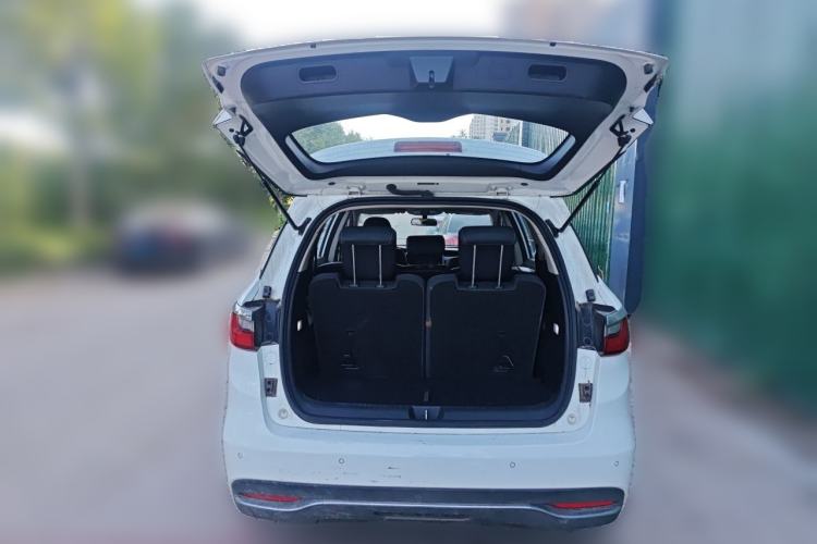 Used BYD Song MAX 2017 1.5T Automatic Smart Connect Luxury 7-Seater Trunk