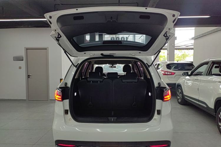 Used BYD Song MAX 2017 1.5T Automatic Smart Connect Luxury 7-Seater Trunk