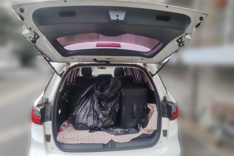 Used BYD Song MAX 2017 1.5T Automatic Smart Connect Prestige 7-Seater Trunk
