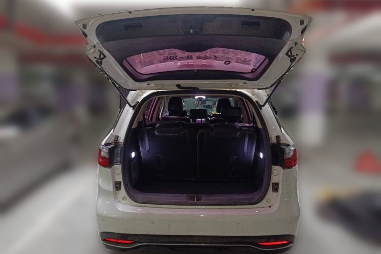 Used BYD Song MAX 2017 1.5T Automatic Smart Connect Elite 7-Seater Trunk