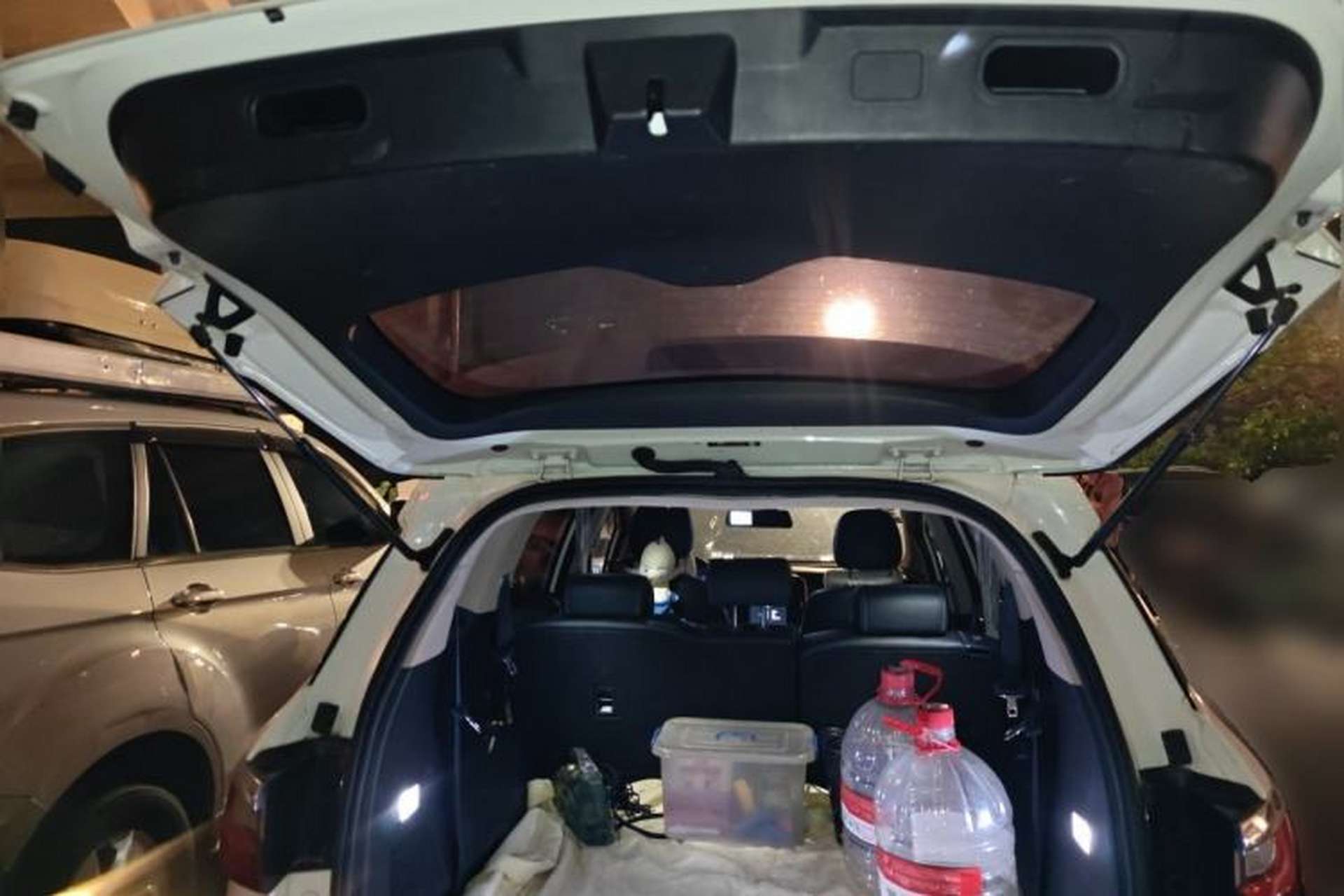 Used BYD Song MAX 2017 1.5T Automatic Smart Connect Elite 7-Seater Trunk