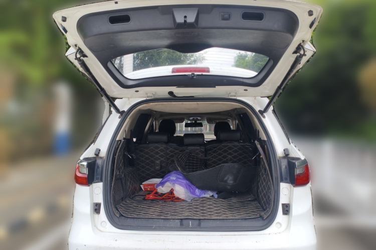 Used BYD Song MAX 2017 1.5T Automatic Smart Connect Elite 7-Seater Trunk