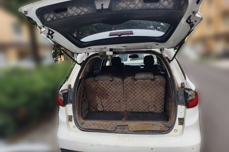 Used BYD Song MAX 2017 1.5T Automatic Smart Connect Luxury 7-Seater Trunk