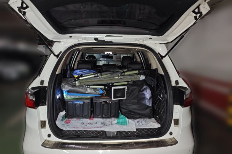 Used BYD Song MAX 2017 1.5T Automatic Smart Connect Elite 7-Seater Trunk