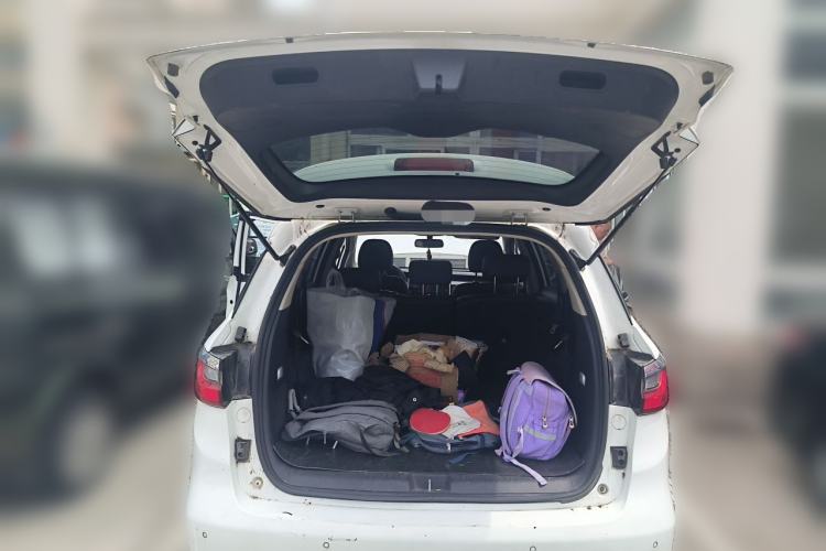Used BYD Song MAX 2017 1.5T Manual Smart Connect Luxury 7-Seater Trunk