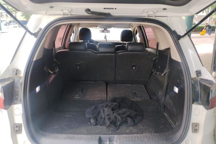 Used BYD Song MAX 2017 1.5T Automatic Smart Connect Prestige 7-Seater Trunk