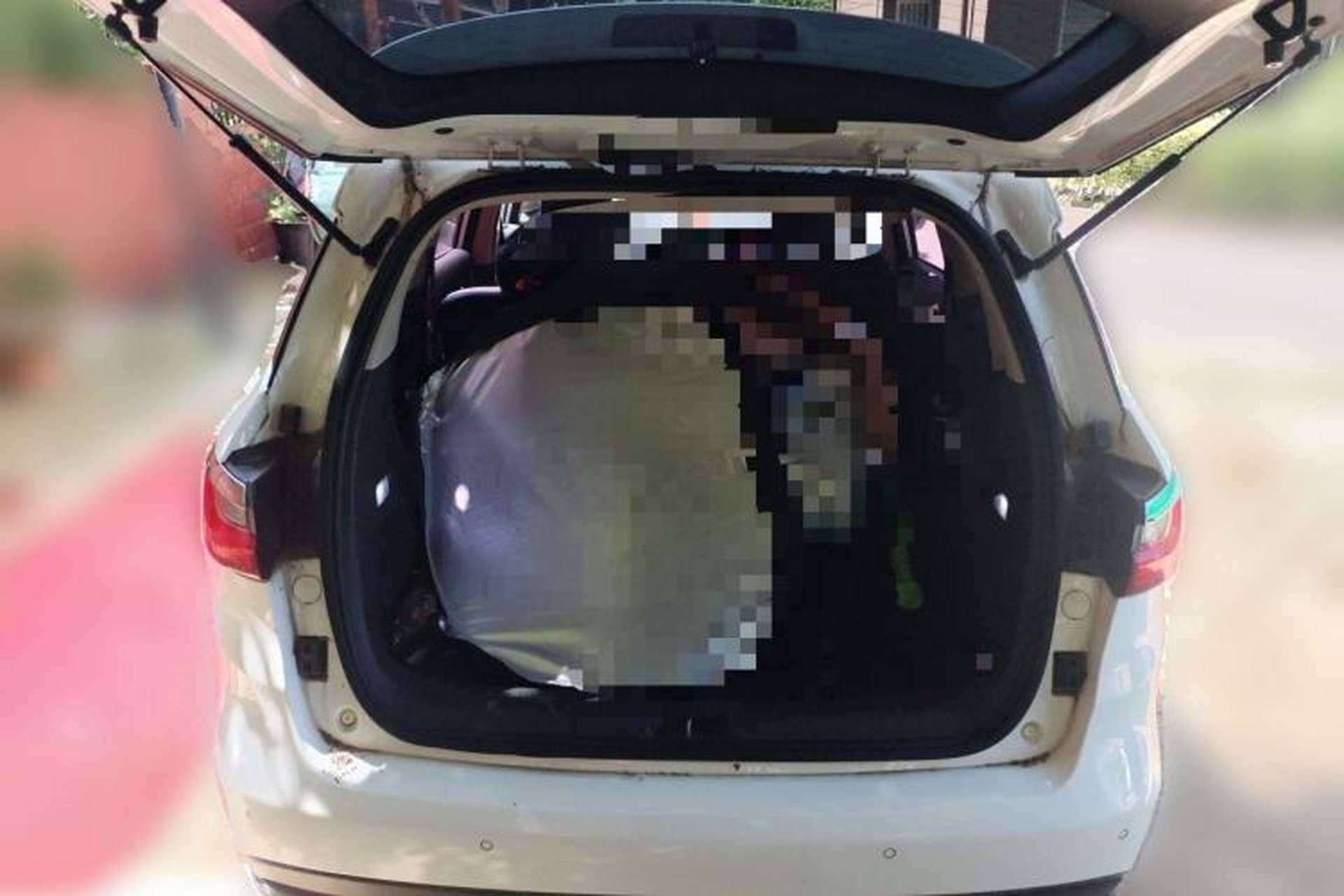 Used BYD Song MAX 2017 1.5T Automatic Smart Connect Elite 7-Seater Trunk