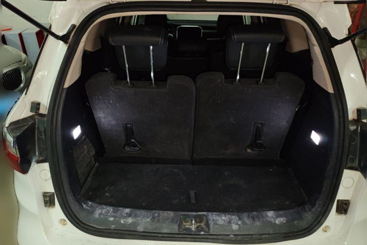 Used BYD Song MAX 2017 1.5T Automatic Smart Connect Luxury 7-Seater Trunk