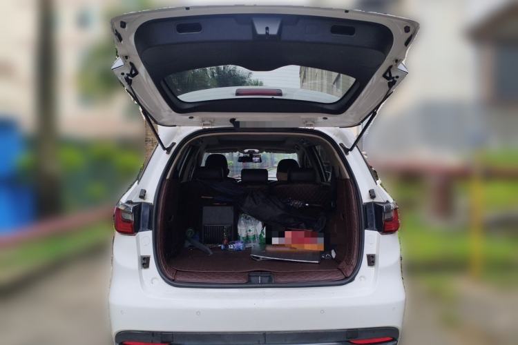 Used BYD Song MAX 2017 1.5T Automatic Smart Connect Elite 7-Seater Trunk