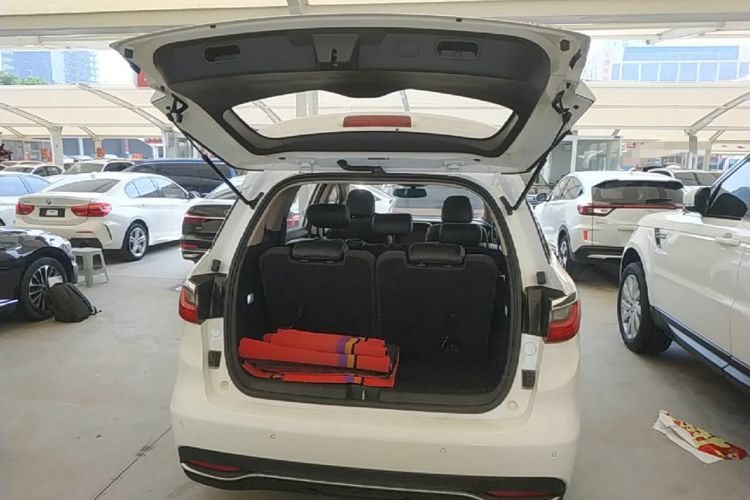 Used BYD Song MAX 2017 1.5T Automatic Smart Connect Elite 7-Seater Trunk