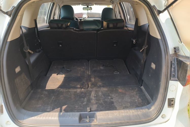 Used BYD Song MAX 2017 1.5T Automatic Smart Connect Elite 7-Seater Trunk