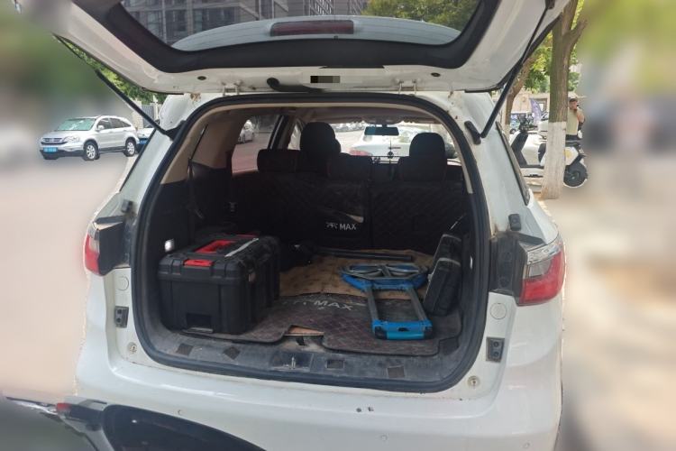 Used BYD Song MAX 2017 1.5T Automatic Smart Connect Elite 7-Seater Trunk