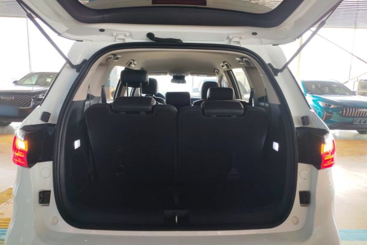 Used BYD Song MAX 2017 1.5T Manual Smart Connect Luxury 7-Seater Trunk