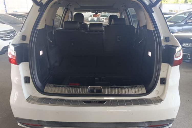 Used BYD Song MAX 2017 1.5T Automatic Smart Connect Prestige 7-Seater Trunk