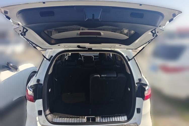 Used BYD Song MAX 2017 1.5T Automatic Smart Connect Elite 7-Seater Trunk