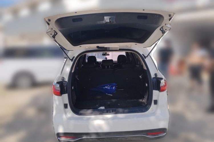 Used BYD Song MAX 2017 1.5T Automatic Smart Connect Luxury 7-Seater Trunk