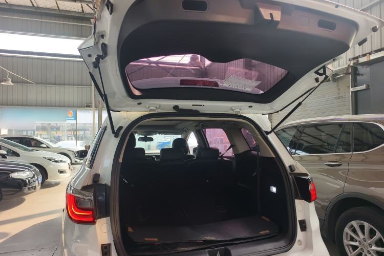 Used BYD Song MAX 2017 1.5T Automatic Smart Connect Elite 7-Seater Trunk