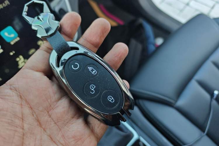 Used BYD Song MAX 2017 1.5T Automatic Smart Connect Prestige 7-Seater Vehicle Key