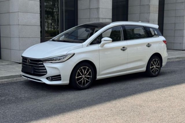 Used BYD Song MAX 2017 1.5T Automatic Smart Connect Prestige 7-Seater