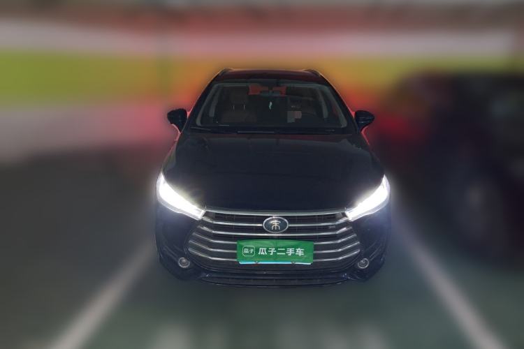 Used BYD Song MAX 2018 1.5T Automatic Smart Connect Elite Model with 6 Seats Front