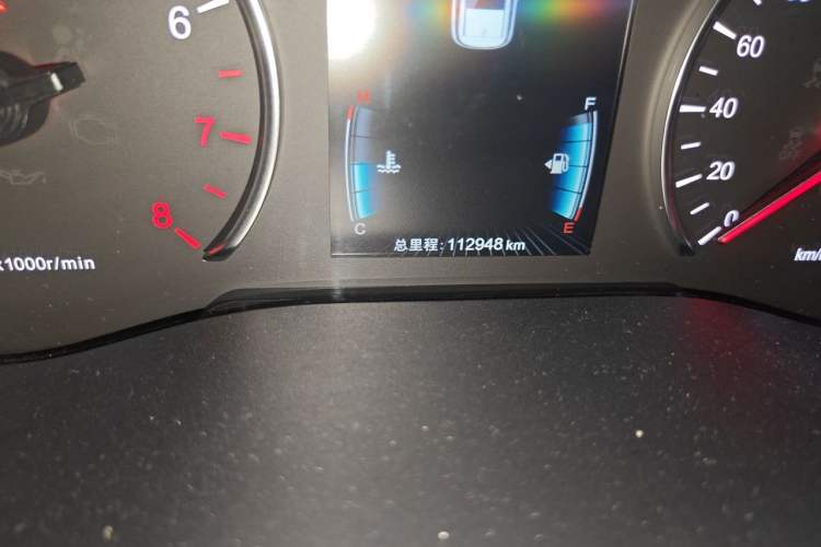 Used BYD Song MAX 2018 1.5T Automatic Smart Connect Elite Model with 6 Seats Odometer Close Up