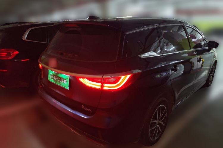 Used BYD Song MAX 2018 1.5T Automatic Smart Connect Elite Model with 6 Seats Rear Right 45 Deg