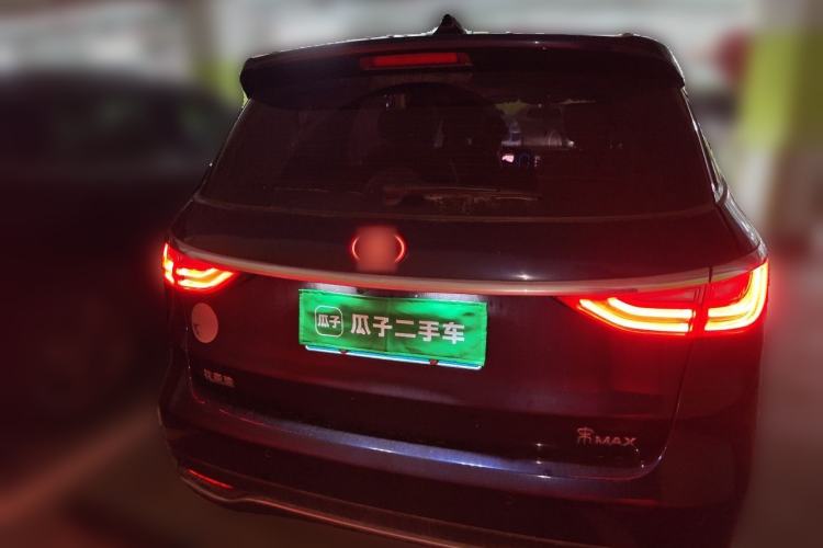 Used BYD Song MAX 2018 1.5T Automatic Smart Connect Elite Model with 6 Seats Rear