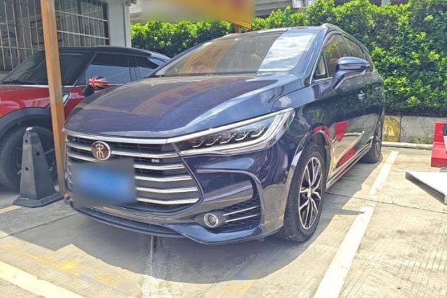 Used BYD Song MAX 2018 1.5T Automatic Smart Connect Elite Model with 6 Seats