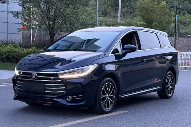 Used BYD Song MAX 2018 1.5T Manual Smart Connect Luxury 6-Seater