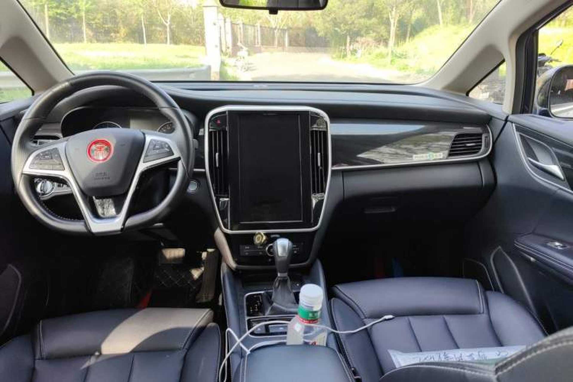 Used BYD Song MAX 2018 1.5T Automatic Smart Connect Elite Model with 6 Seats Center Console