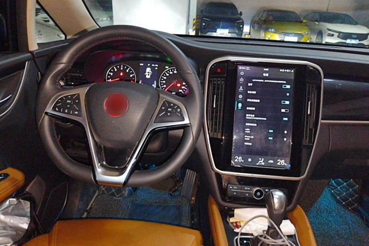 Used BYD Song MAX 2018 1.5T Automatic Smart Connect Elite Model with 6 Seats Center Console