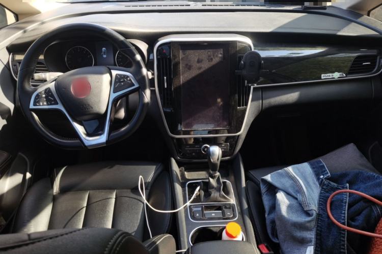 Used BYD Song MAX 2018 1.5T Automatic Smart Connect Elite Model with 6 Seats Center Console