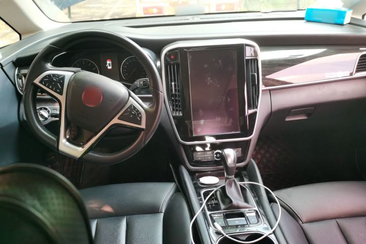 Used BYD Song MAX 2018 1.5T Automatic Smart Connect Elite Model with 6 Seats Center Console