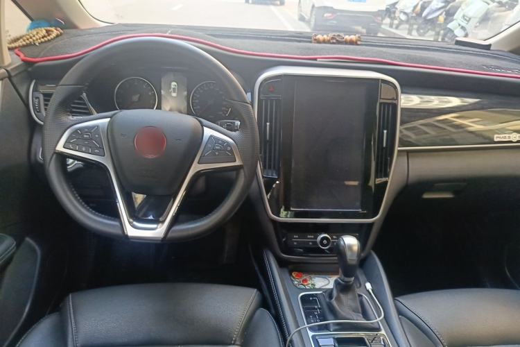 Used BYD Song MAX 2018 1.5T Automatic Smart Connect Luxury 6-Seater Center Console
