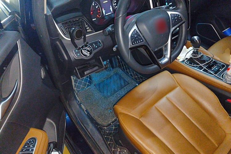 Used BYD Song MAX 2018 1.5T Automatic Smart Connect Elite Model with 6 Seats Driver Seat
