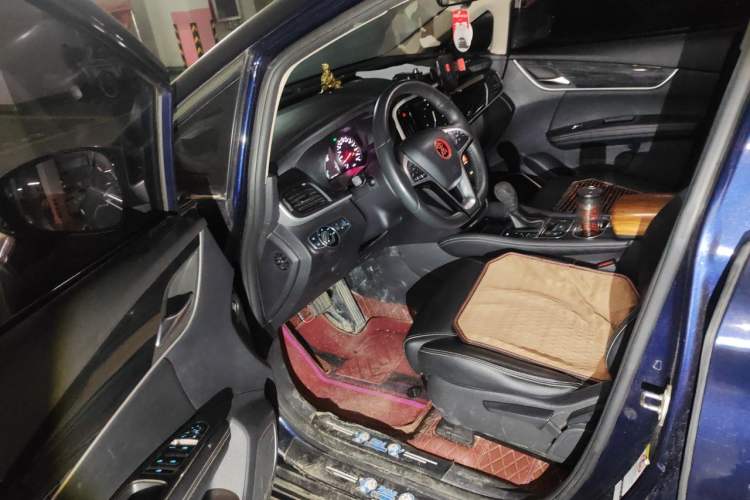 Used BYD Song MAX 2018 1.5T Automatic Smart Connect Luxury 6-Seater Driver Seat