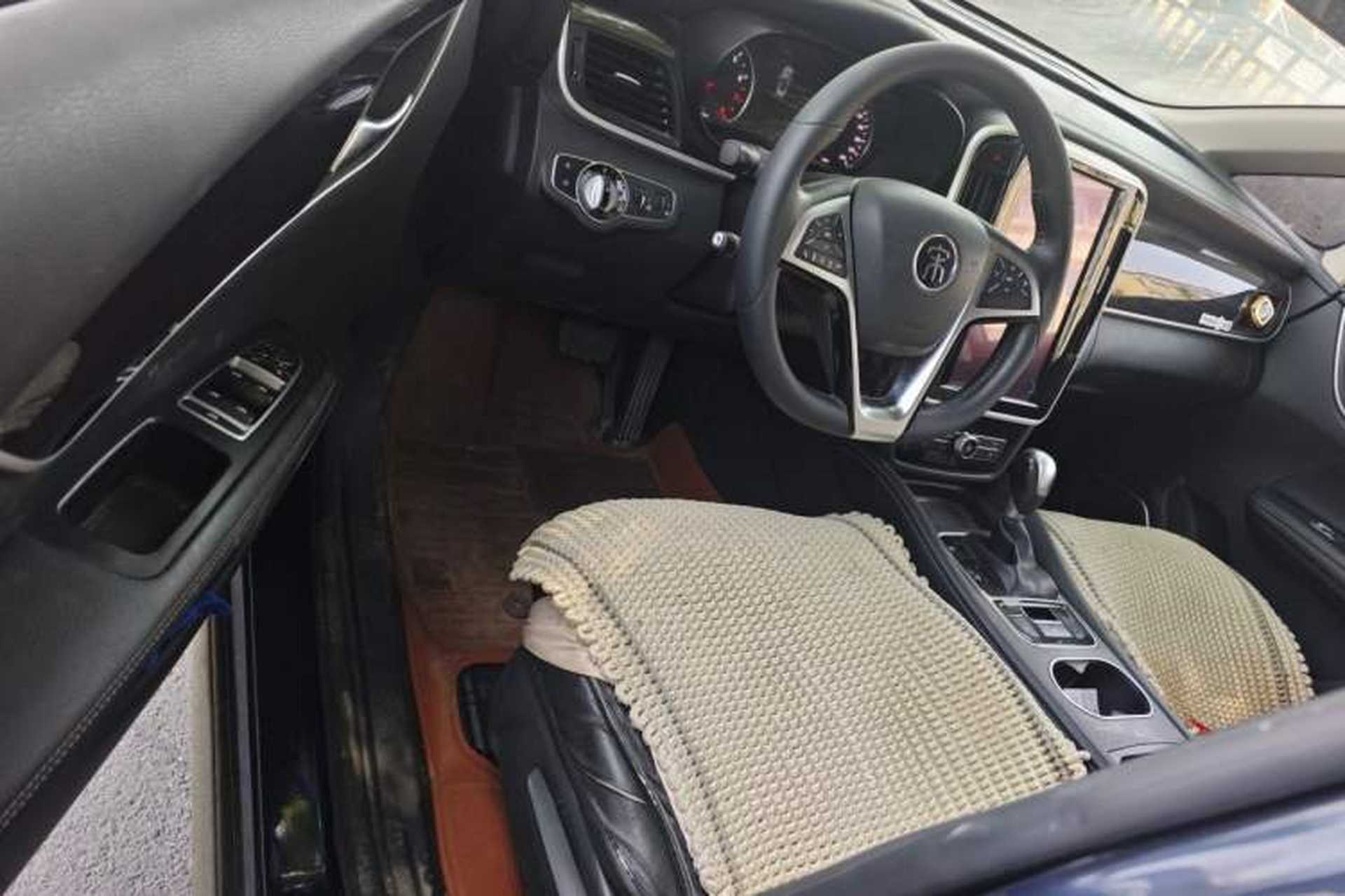 Used BYD Song MAX 2018 1.5T Automatic Smart Connect Elite Model with 6 Seats Driver Seat