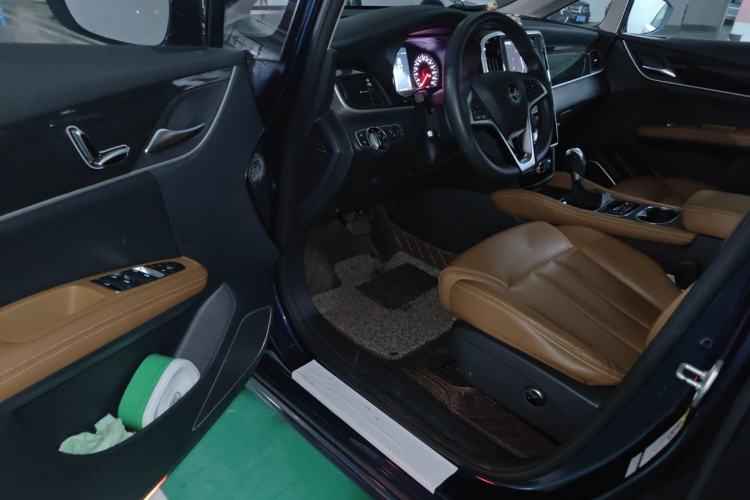 Used BYD Song MAX 2018 1.5T Automatic Smart Connect Luxury 6-Seater Driver Seat