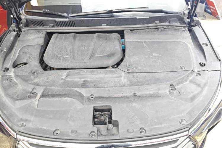Used BYD Song MAX 2018 1.5T Automatic Smart Connect Elite Model with 6 Seats Engine Bay
