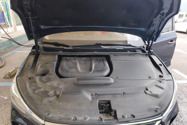 Used BYD Song MAX 2018 1.5T Automatic Smart Connect Elite Model with 6 Seats Engine Bay
