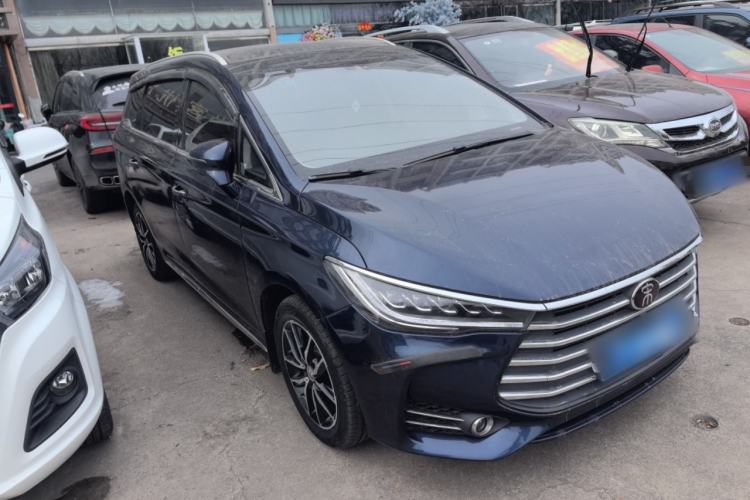 Used BYD Song MAX 2018 1.5T Automatic Smart Connect Elite Model with 6 Seats Exterior 1