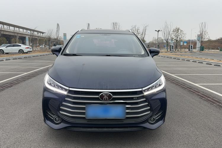 Used BYD Song MAX 2018 1.5T Automatic Smart Connect Elite Model with 6 Seats Exterior 1