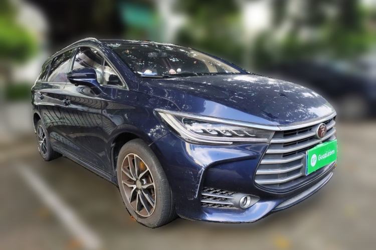Used BYD Song MAX 2018 1.5T Automatic Smart Connect Elite Model with 6 Seats Exterior 2