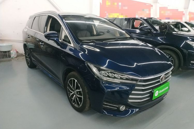 Used BYD Song MAX 2018 1.5T Automatic Smart Connect Elite Model with 6 Seats Exterior 2