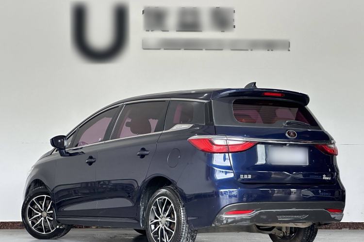 Used BYD Song MAX 2018 1.5T Manual Smart Connect Luxury 6-Seater Exterior 3