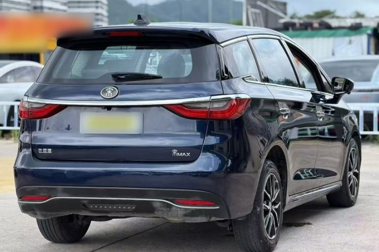 Used BYD Song MAX 2018 1.5T Automatic Smart Connect Luxury 6-Seater Exterior 4